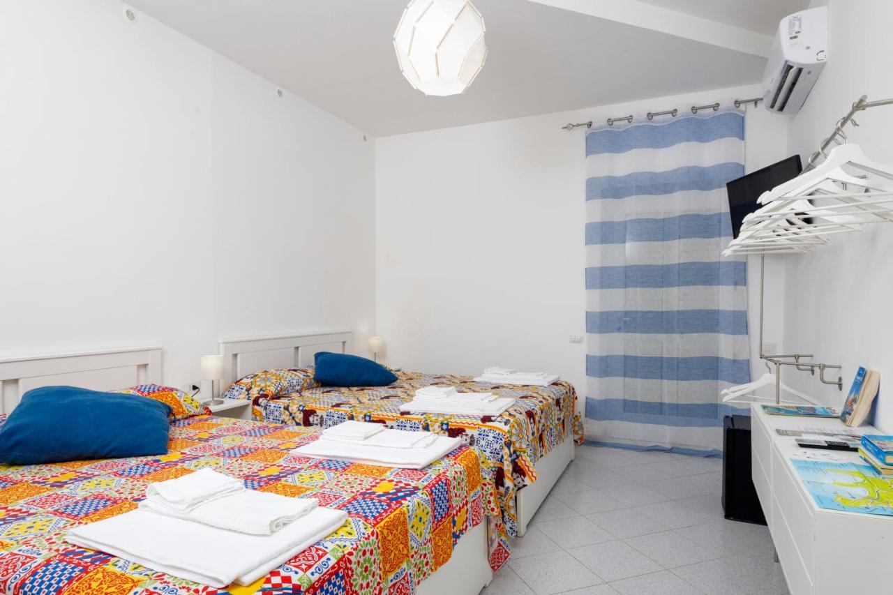 La Casa Sul Faro Hotel Procida Exterior photo