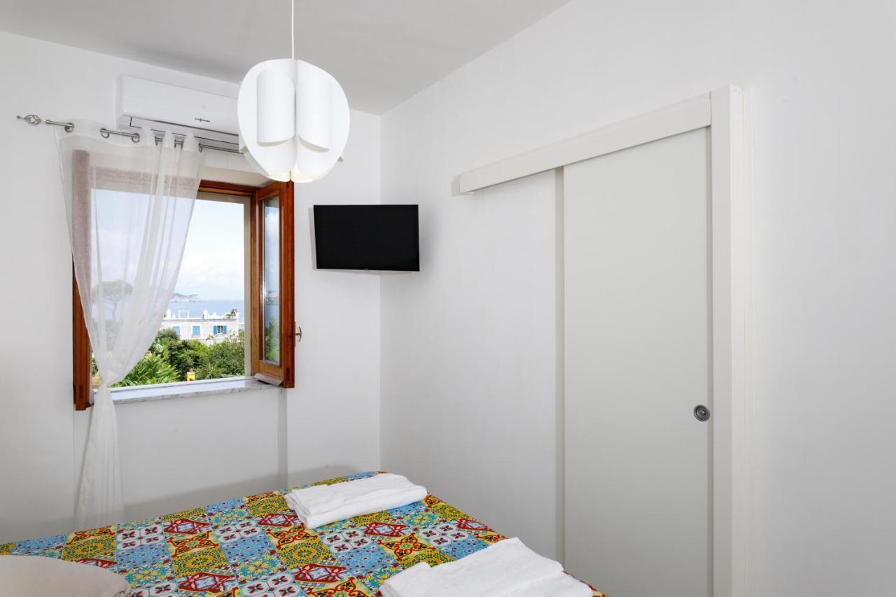 La Casa Sul Faro Hotel Procida Exterior photo